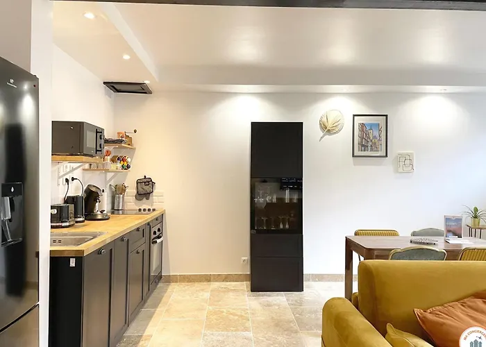 The Station - 50m Gare