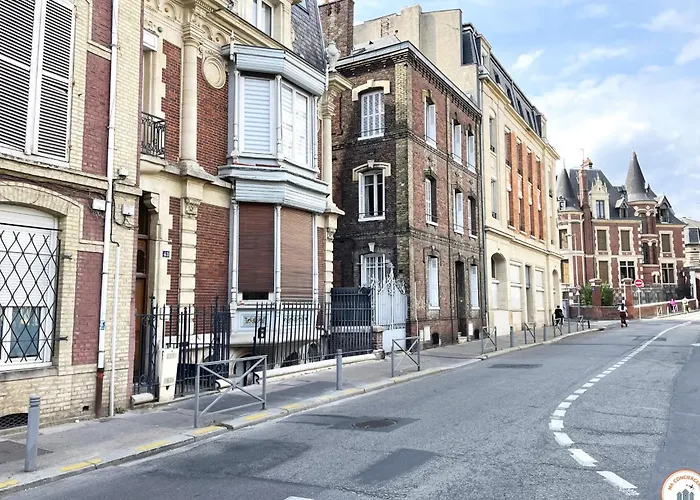 The Station - 50m Gare Apartment *